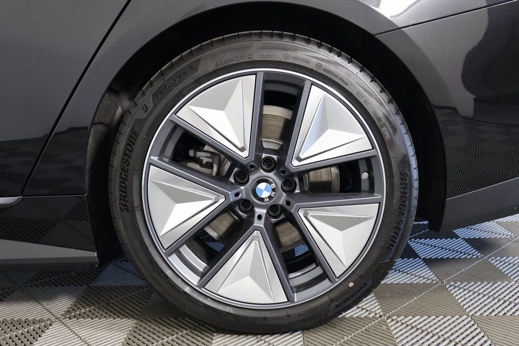 New 2026 Black Sapphire Metallic BMW eDrive40 image 10