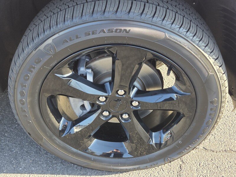 Used 2023 White Jeep Altitude X image 8