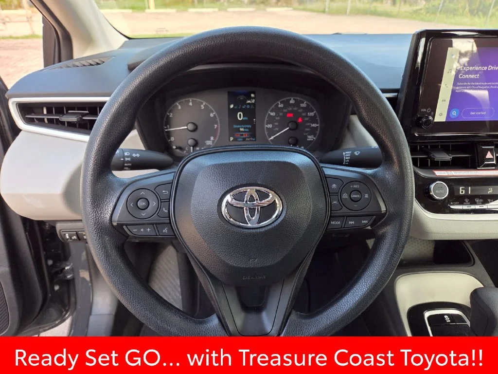 Certified Used 2025  Toyota LE image 29