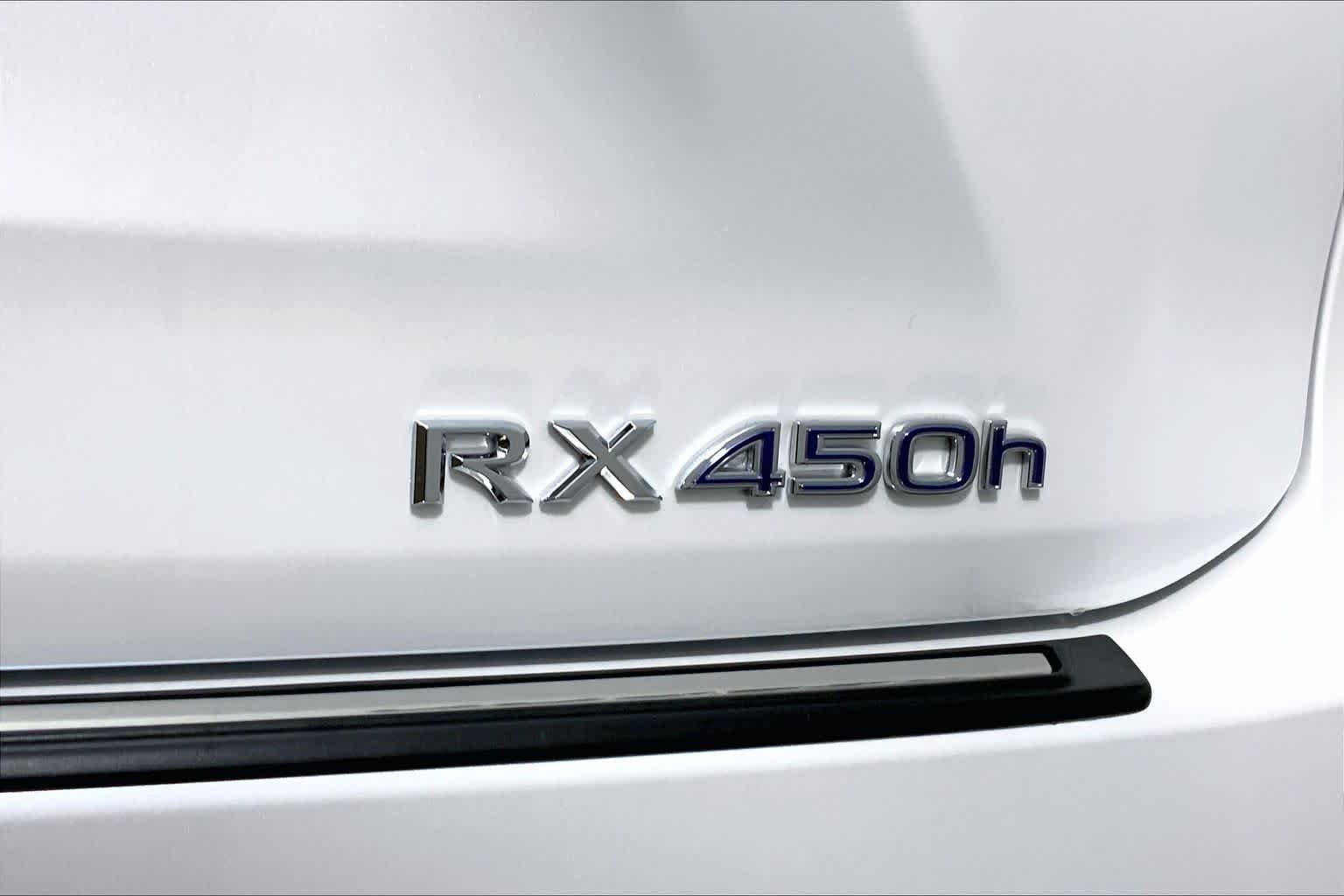 Certified Used 2021 Eminent White Pearl Lexus  image 31