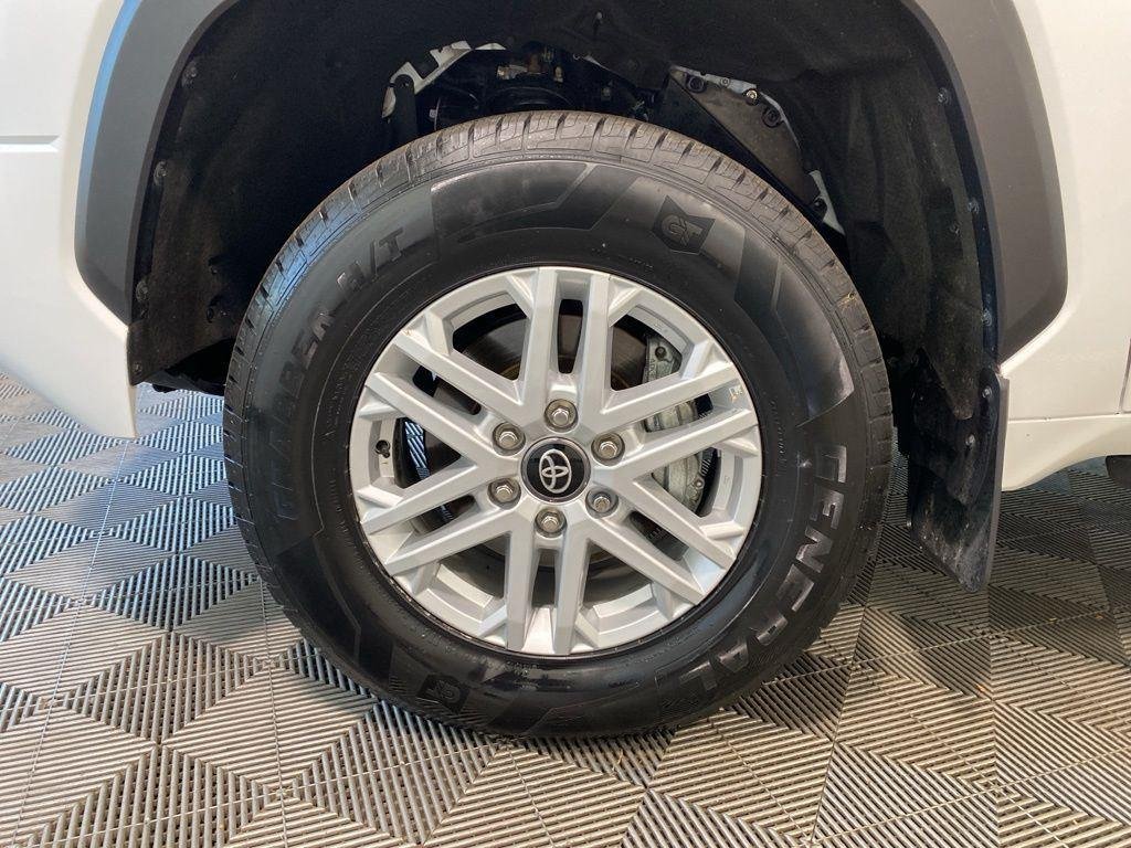 Used 2025 Ice Toyota SR5 image 19