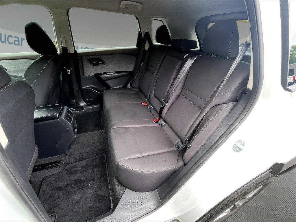 Used 2023 Glacier White Nissan S image 21
