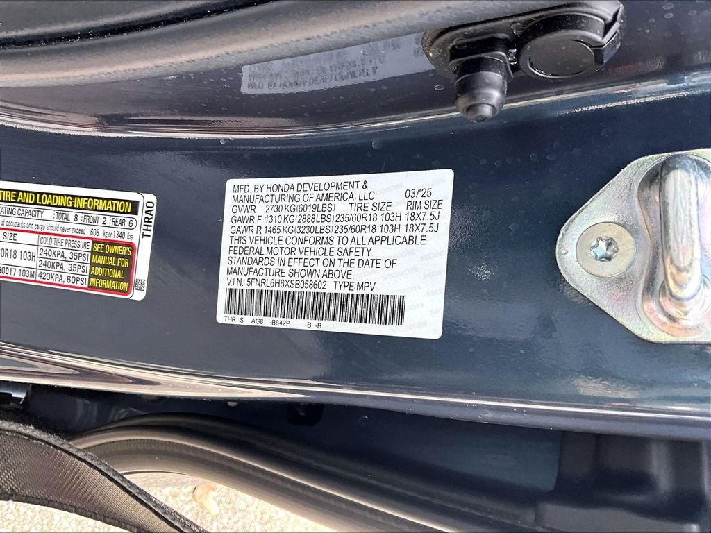 Used 2025 Black Honda EX-L image 36