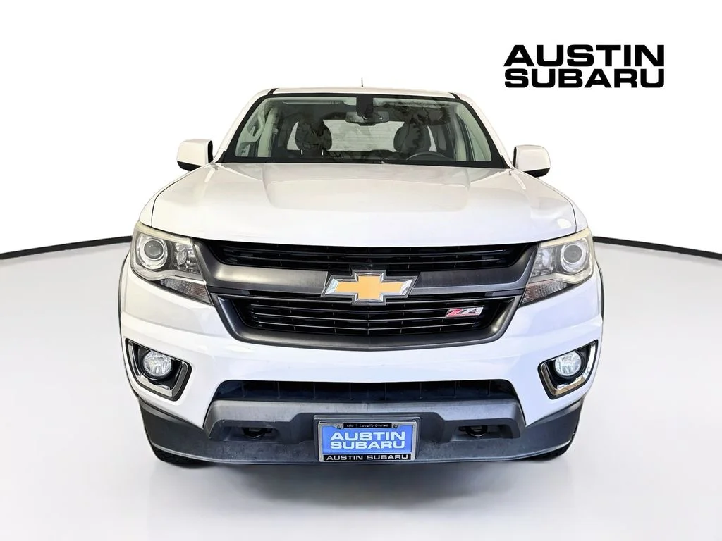 Used 2015 White Chevrolet Z71 image 2