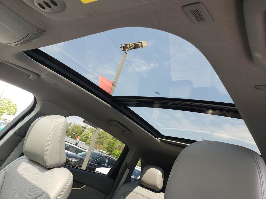 Used 2021 Black Lincoln Reserve image 19