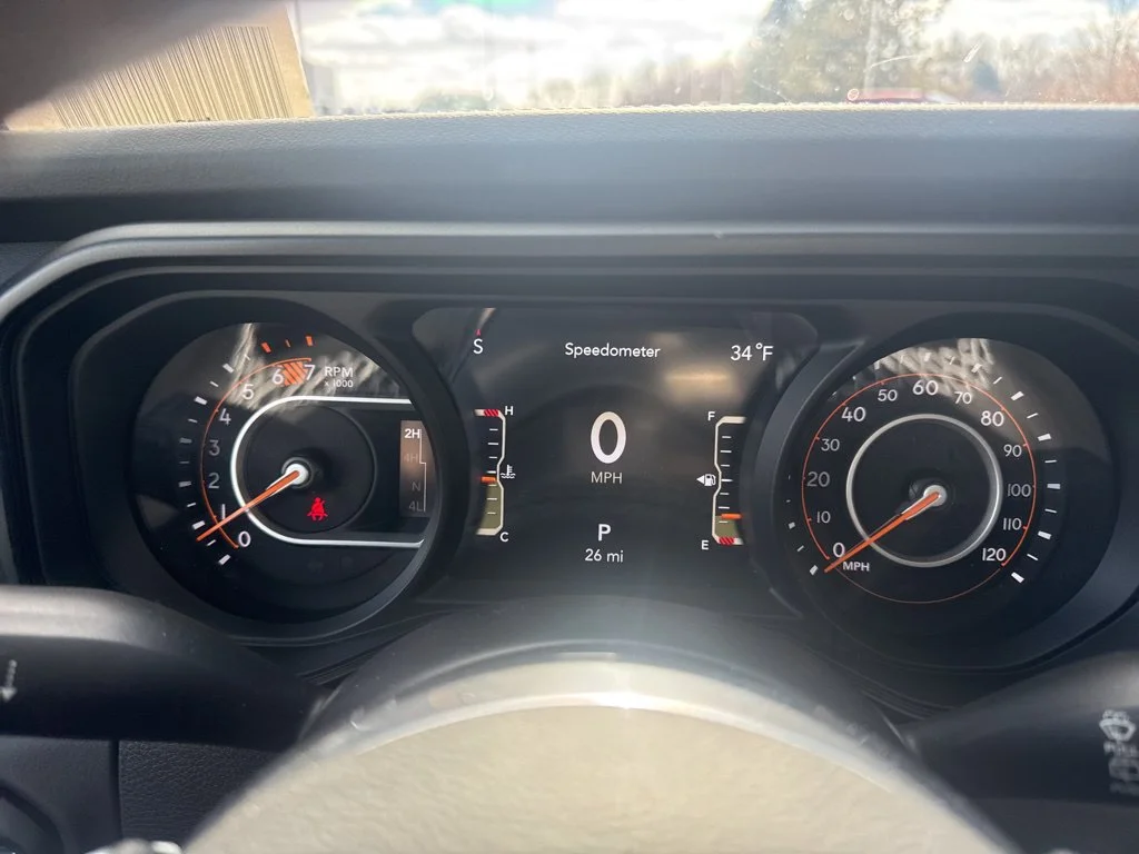 Used 2025 Blue Jeep Sahara image 25