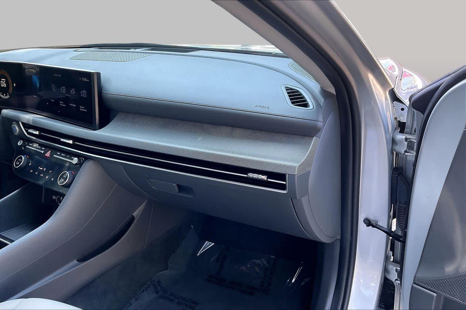 Used 2025 Aero Silver Hyundai SEL image 19