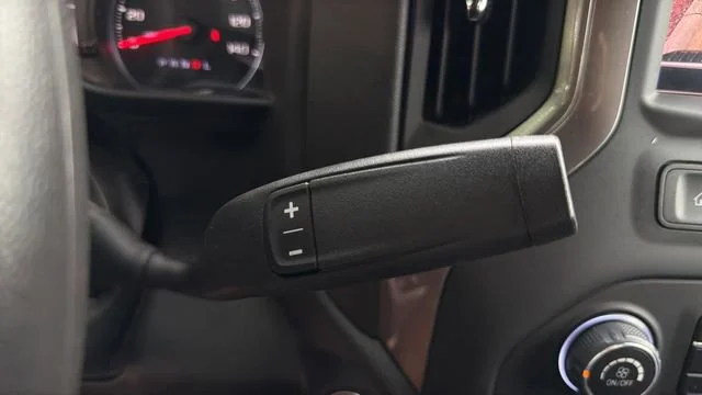 Used 2025 Summit White Chevrolet Custom image 28
