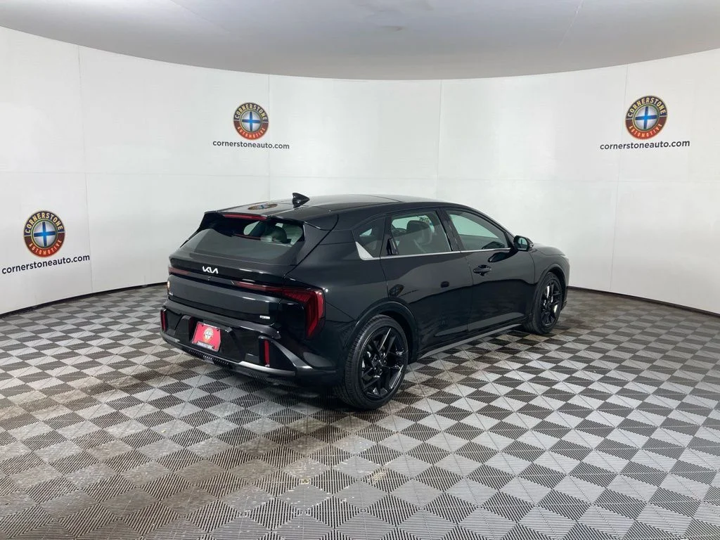 2026 Kia K4 GT-Line Turbo - Photo 18