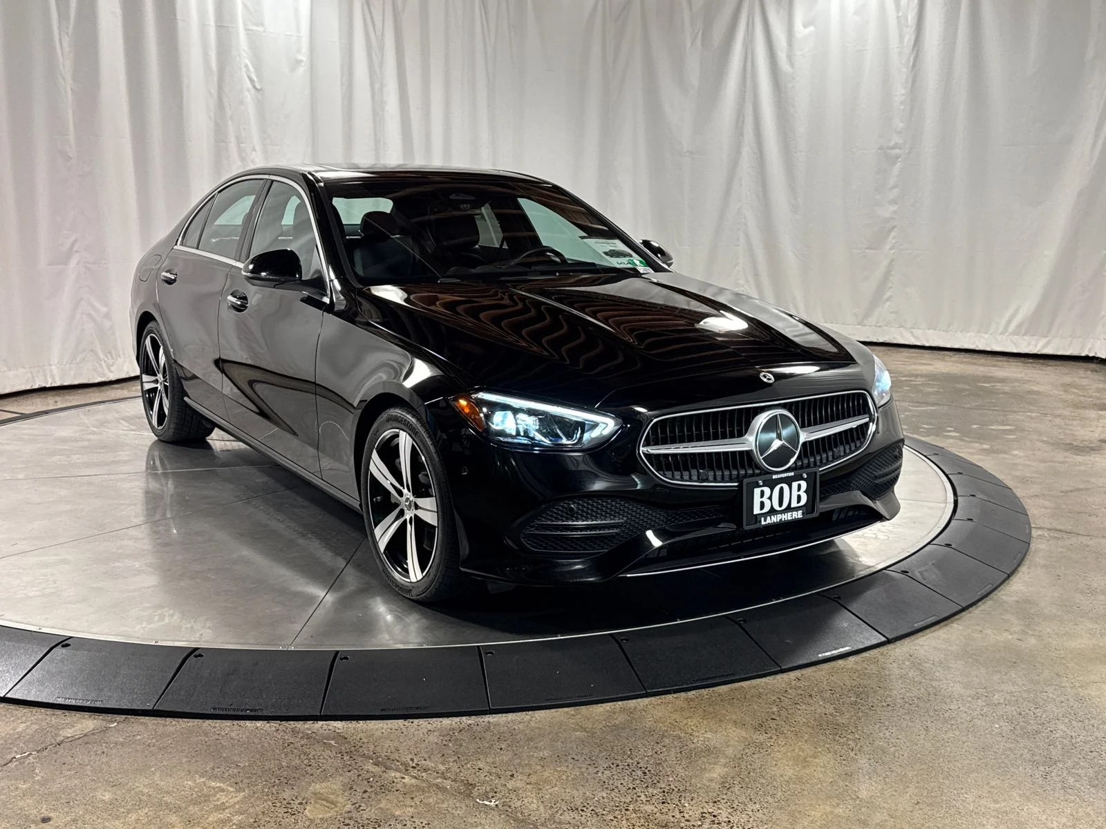 2025 Mercedes-Benz C-Class Sedan C 300 - Photo 10