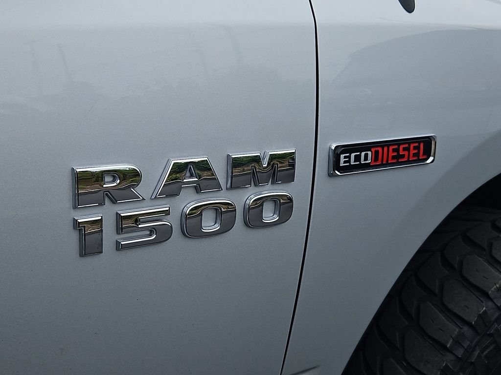 Used 2018 Bright Silver Clearcoat Metallic Ram Tradesman image 17