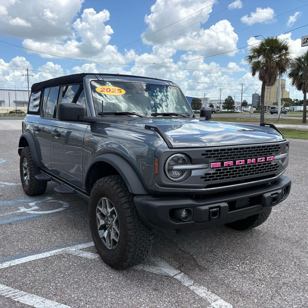 2025 Ford Bronco Badlands 4x4's photo