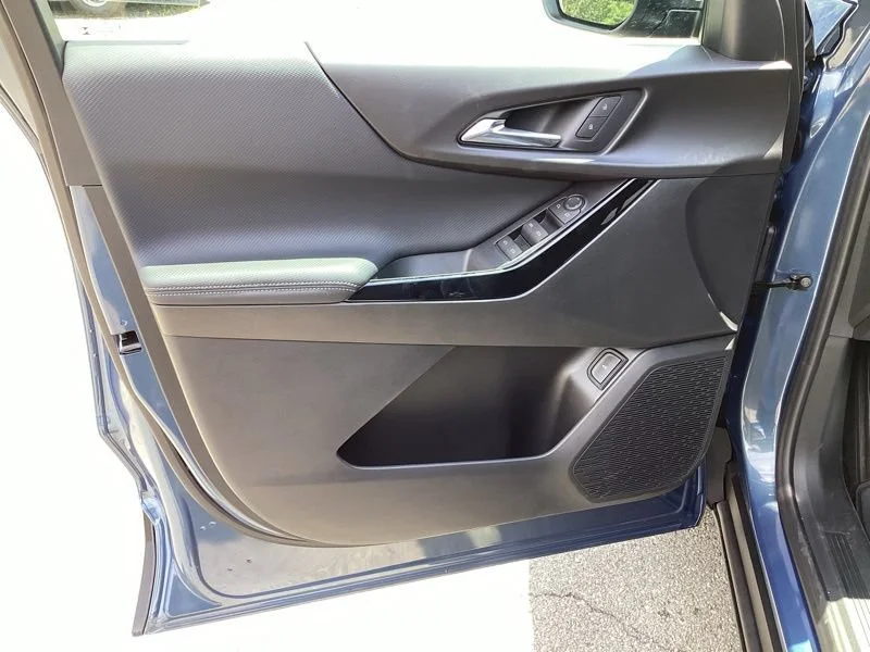 New 2027 Lakeshore Blue Metallic Chevrolet LT image 20