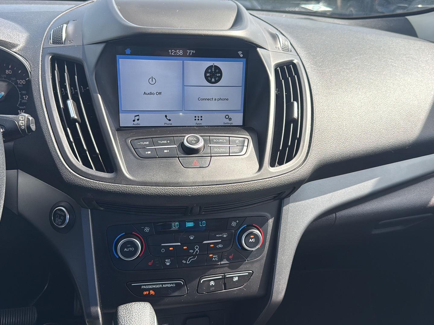 Used 2019 Sedona Orange Ford SE image 10