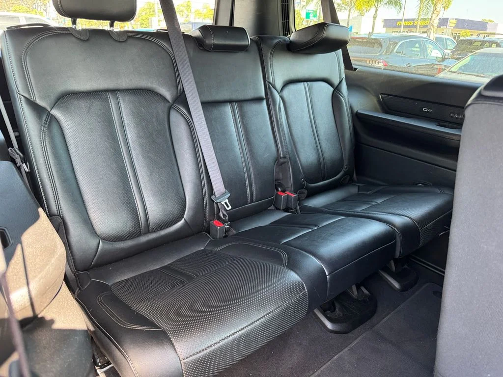 Certified Used 2024 White Jeep Series II image 19
