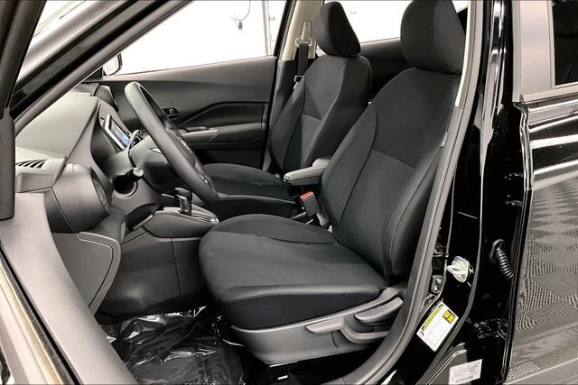 2025 Nissan KICKS PLAY Base - Photo 10