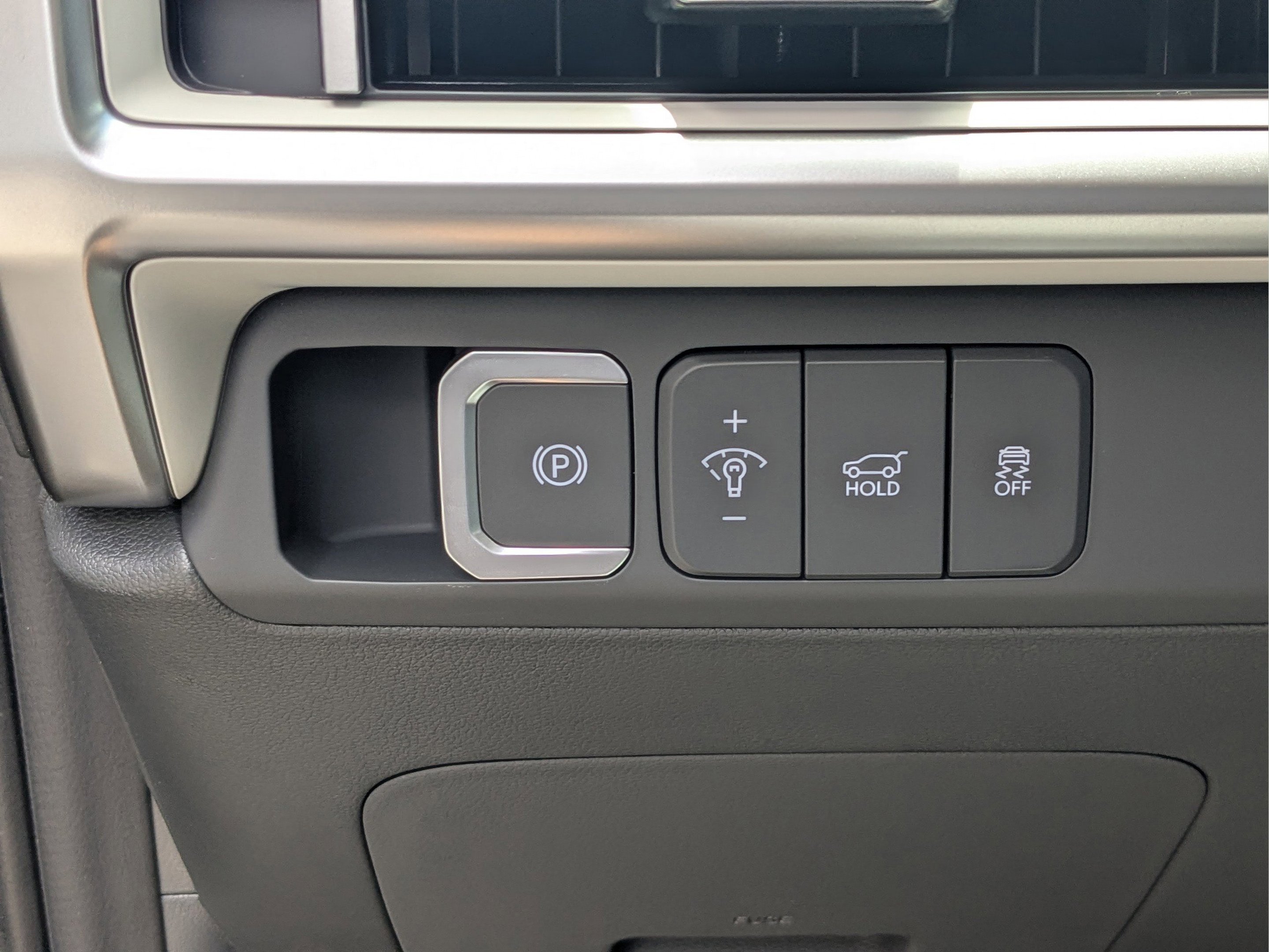New 2026 Rockwood Green Hyundai SEL FWD image 29