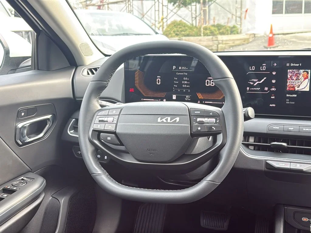 New 2026 White Kia EX image 42
