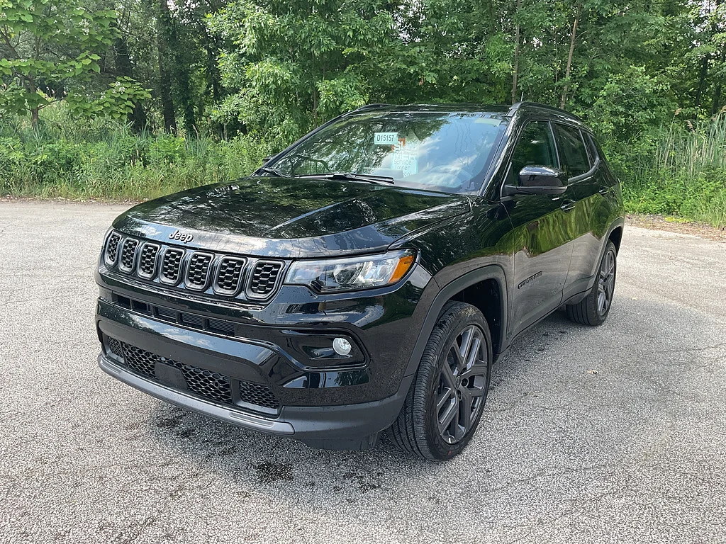 New 2026 Diamond Black Crystal Pearlcoat Jeep Limited Altitude image 3