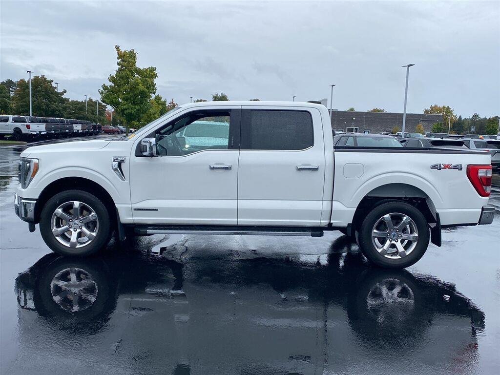 Used 2021 Star White Metallic Tri-Coat Ford LARIAT image 8