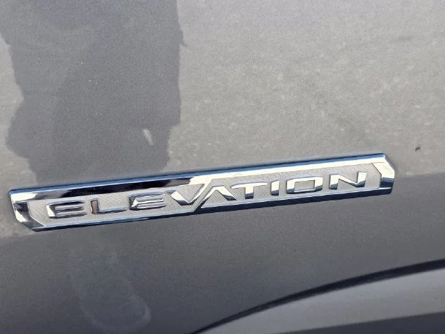 Used 2022 Gray GMC Elevation image 15