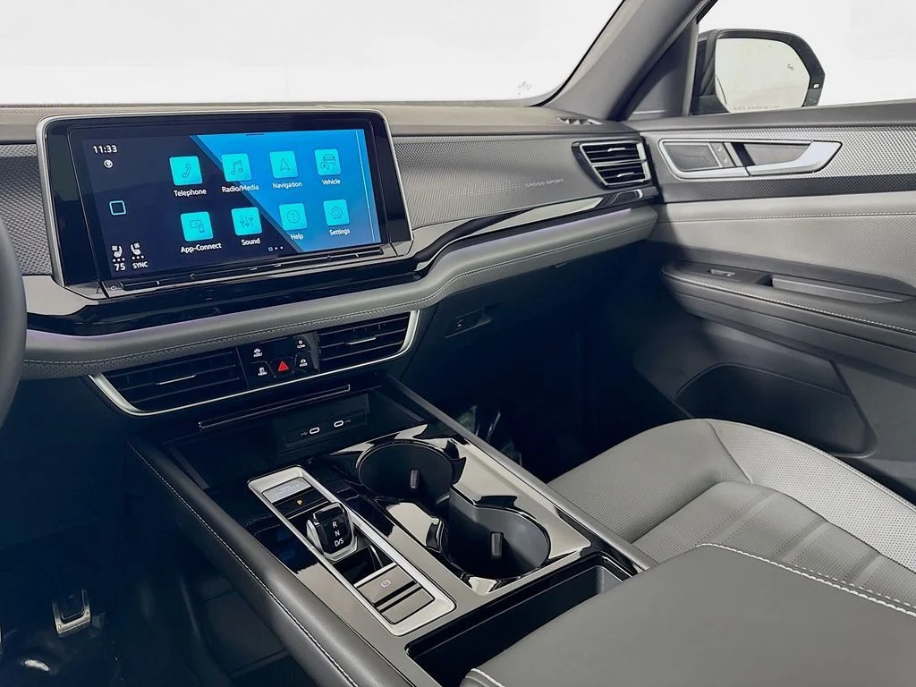 2025 Volkswagen Atlas Cross Sport SEL R-LINE - Photo 9