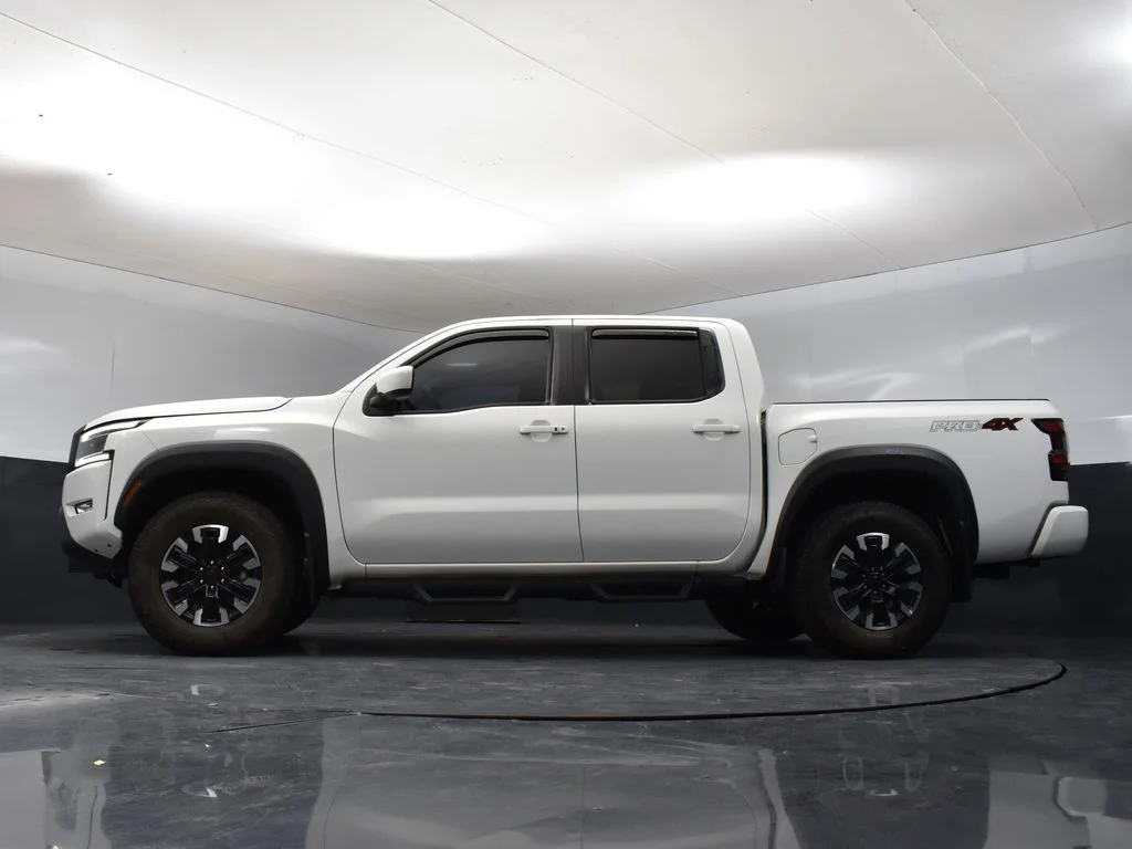 Certified Used 2024 White Nissan PRO-4X image 10