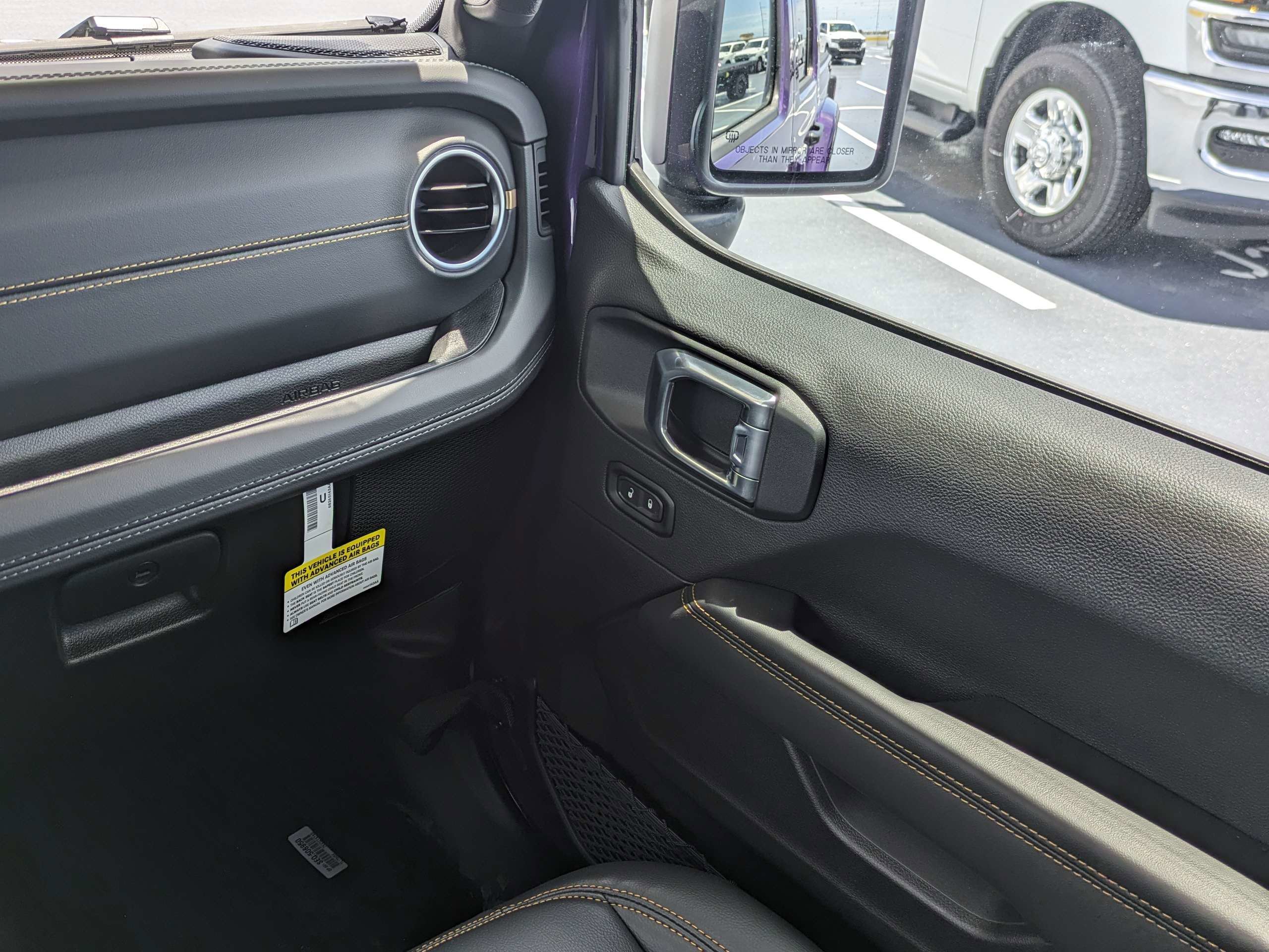 New 2026 Reign Exterior Paint Jeep Sahara image 16