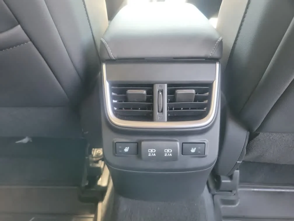 Used 2022 Magnetite Gray Metallic Subaru Limited image 29