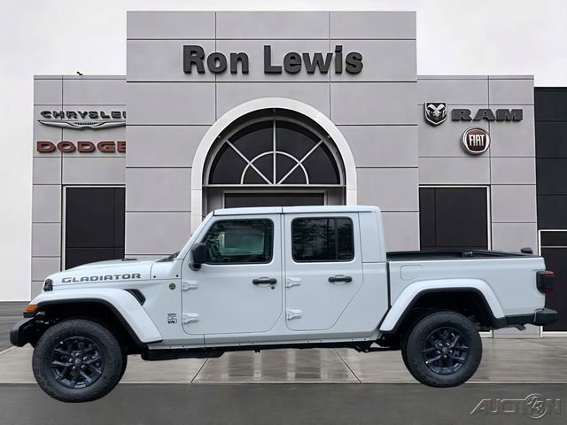 2026 Jeep Gladiator 85th Anniversary Edition Auto's photo