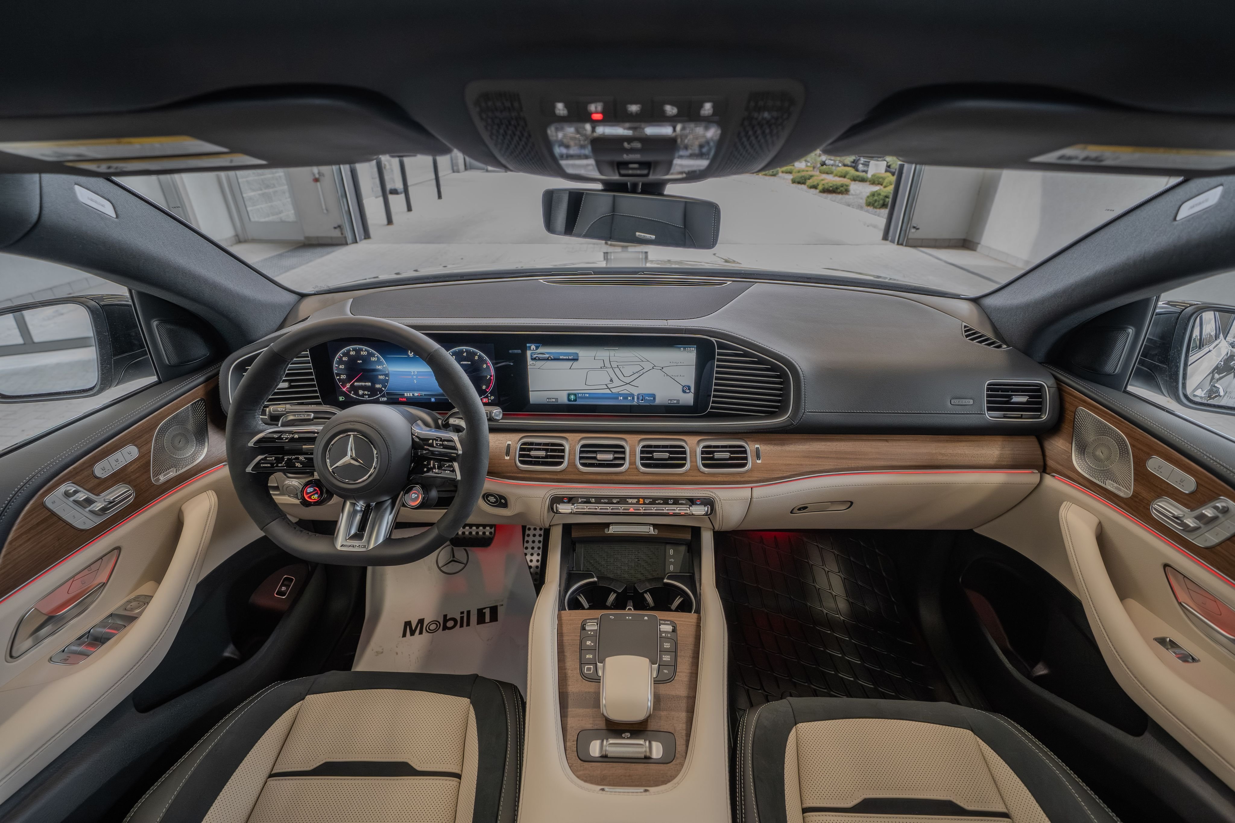 New 2026 MANUFAKTUR Moonlight White Metallic Mercedes-Benz GLE 53 AMG® image 8