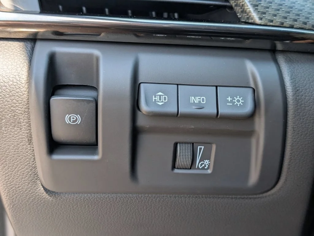 Used 2018 BLACK RAVEN Cadillac 4dr Sdn image 30