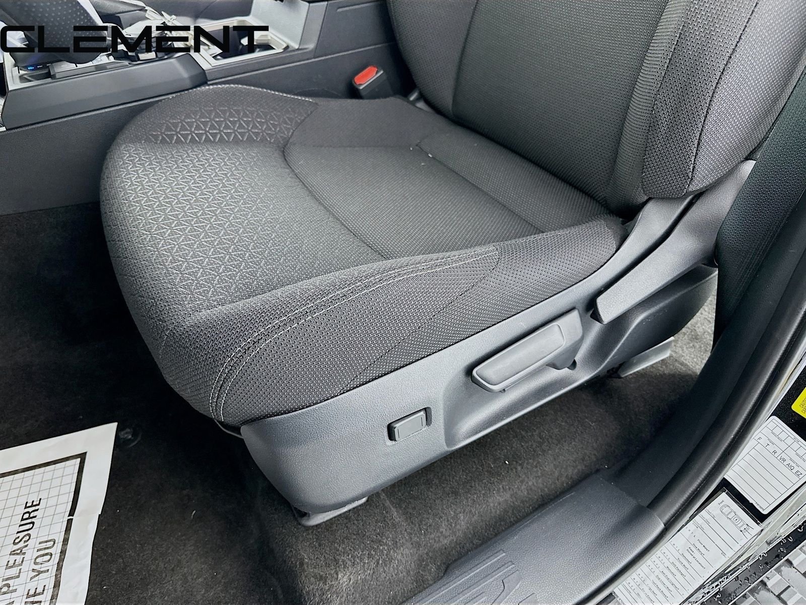 2025 Toyota 4Runner SR5 - Photo 27