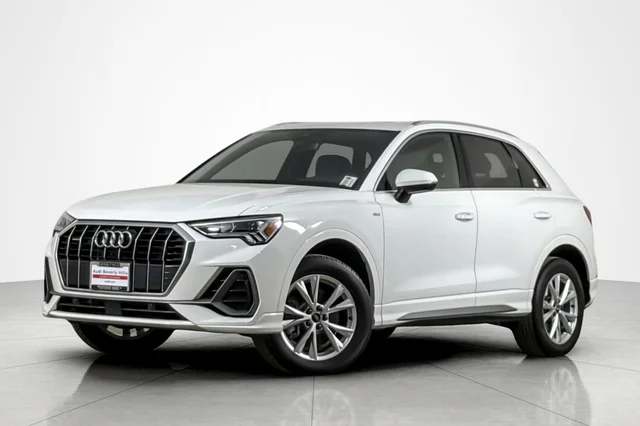 2023 Audi Q3 S line Premium 45 TFSI quattro