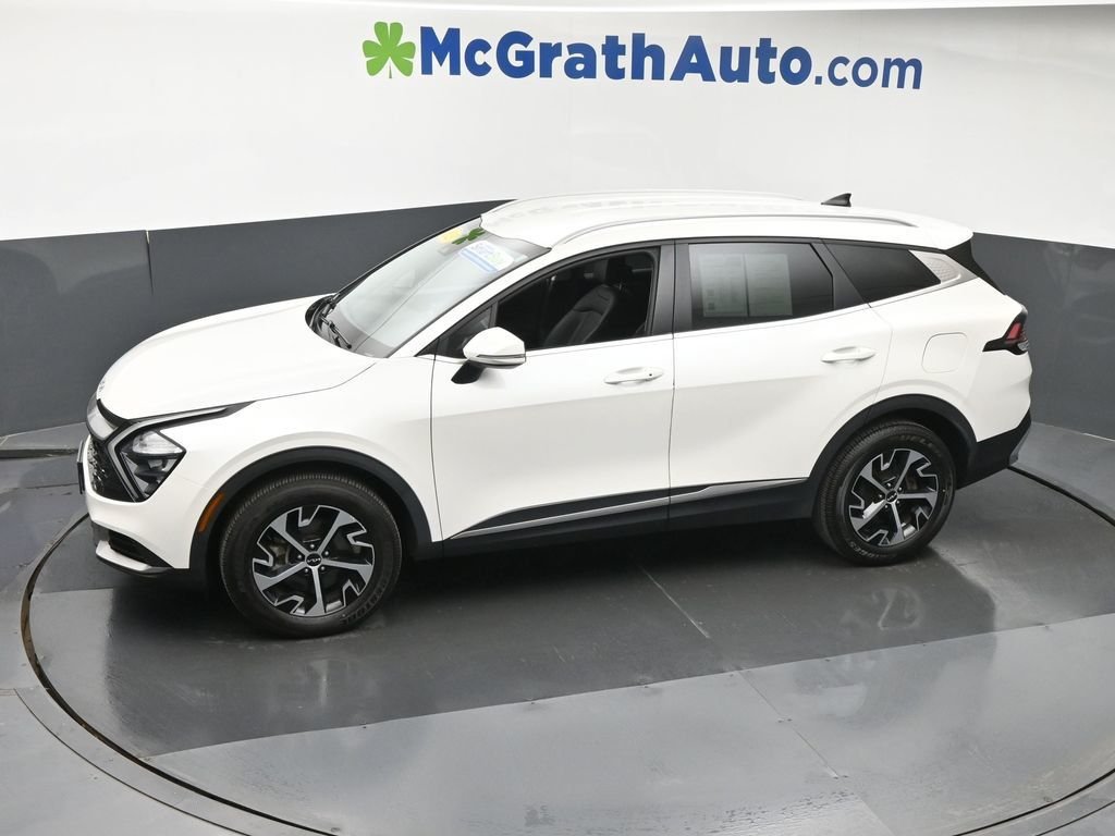Used 2023 White Kia EX image 20