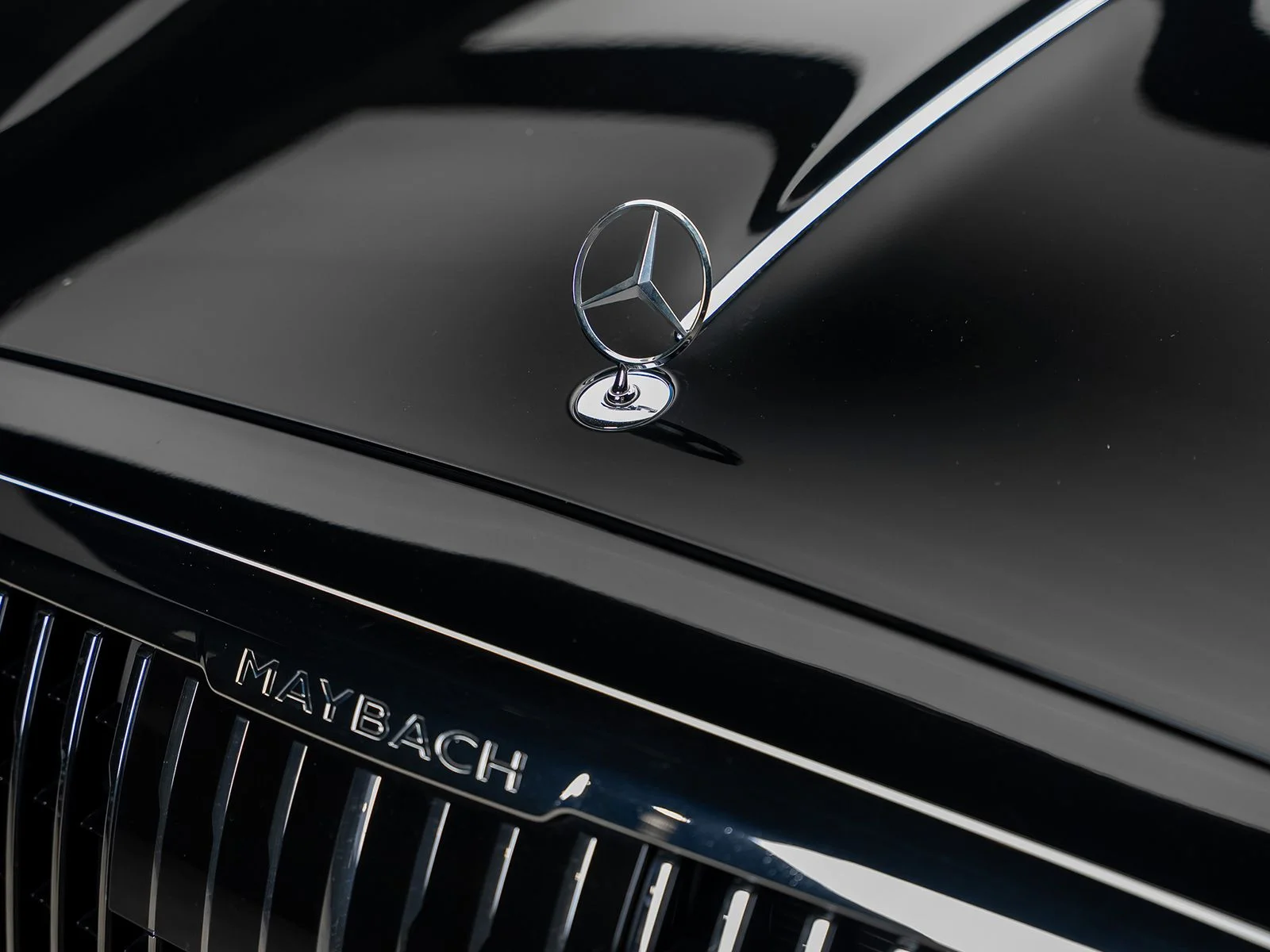 Used 2024 Black Mercedes-Benz Maybach S 580 image 5
