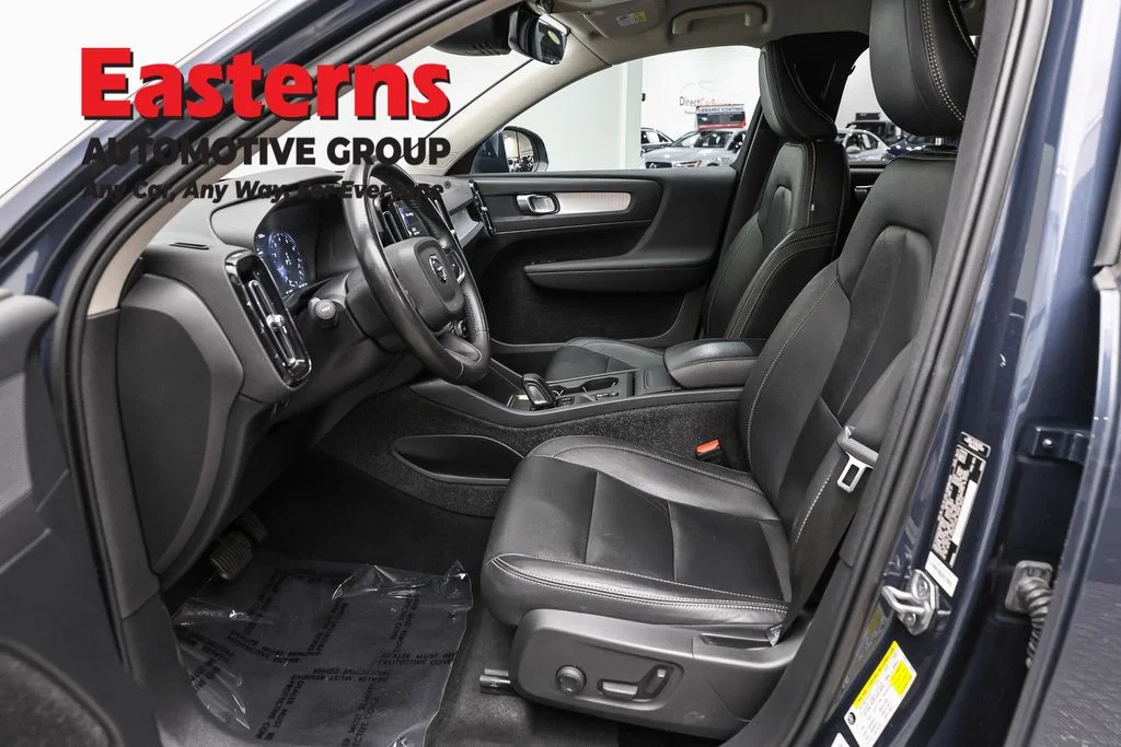 Used 2021 Gray Volvo Momentum image 14