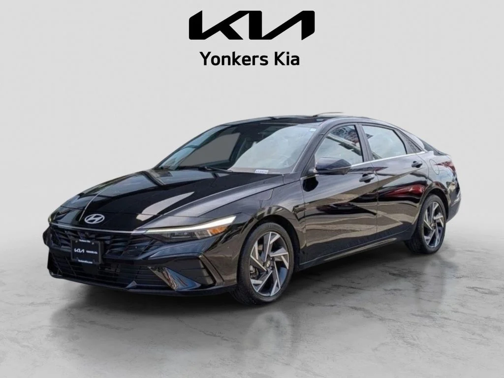 Used 2024 Black Hyundai Limited image 2