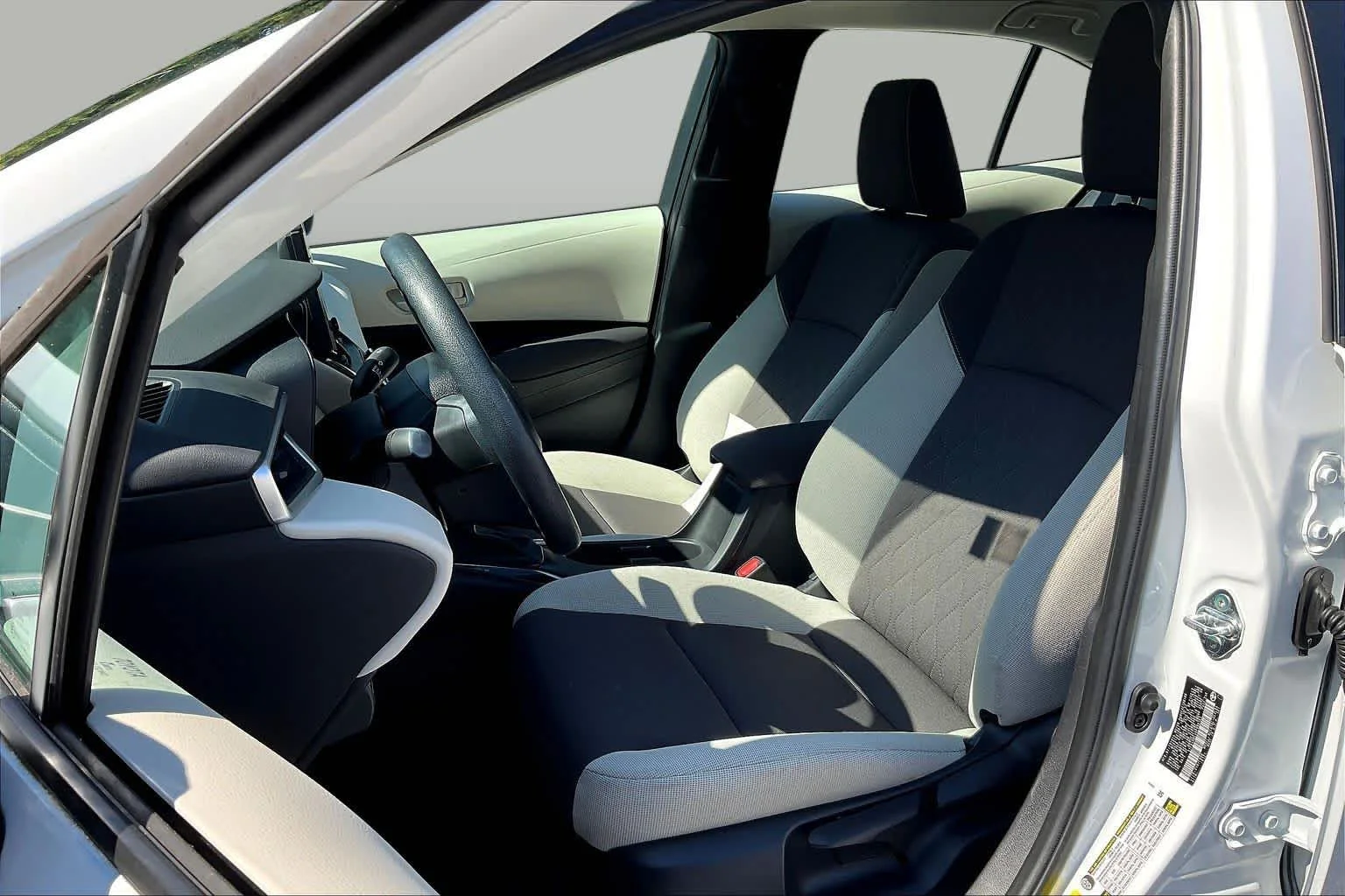 Used 2024 Ice Cap Toyota LE image 8