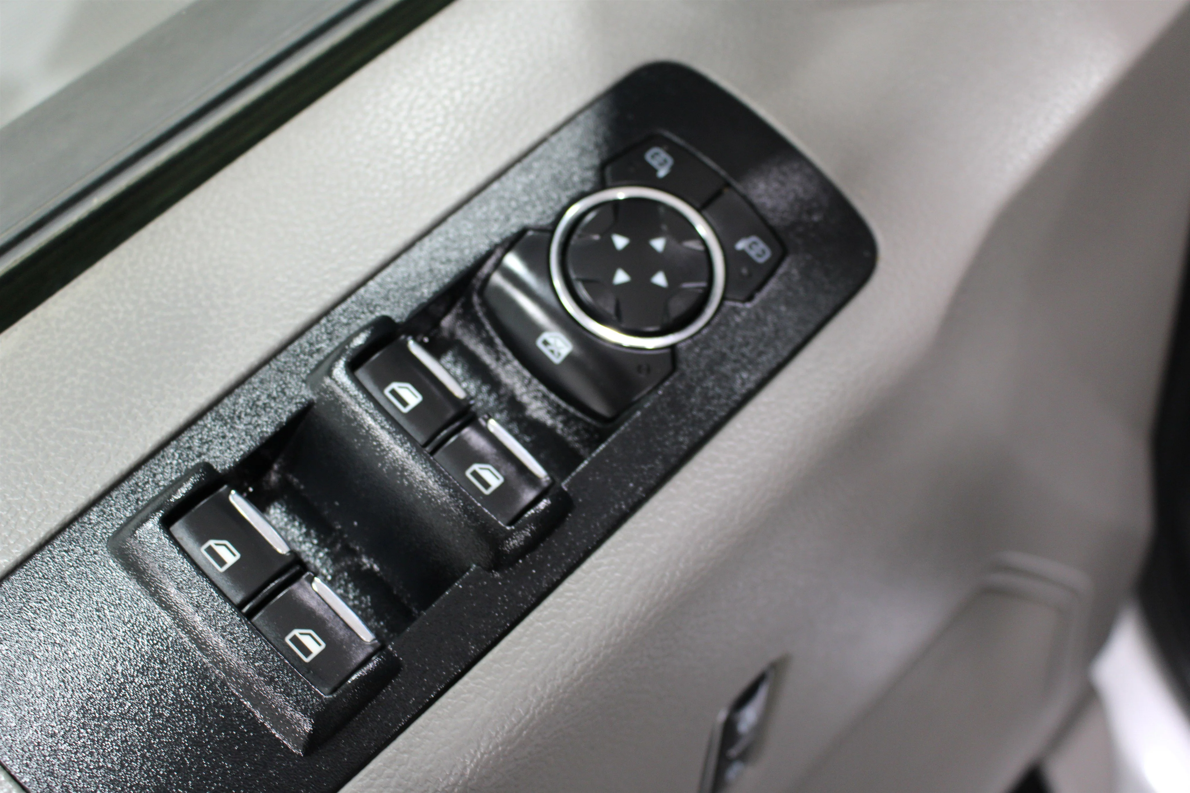 2017 Ford F-150 XL - Photo 6