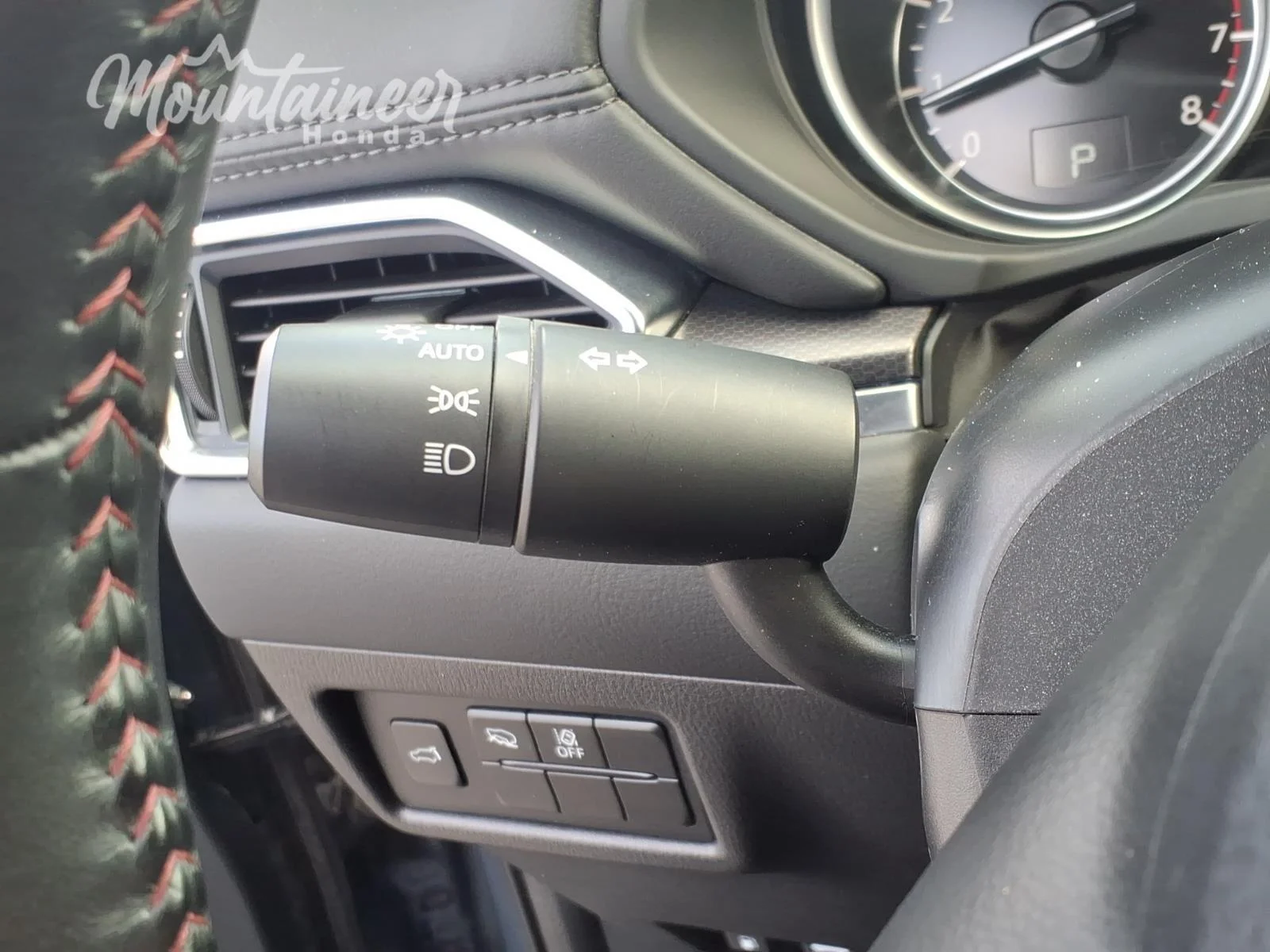 Used 2024 Polymetal Gray Metallic Mazda 2.5 S Carbon Edition image 31