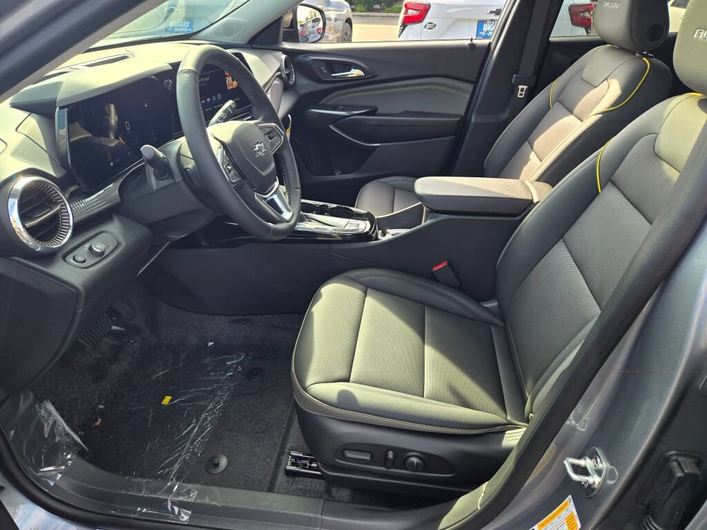2026 Chevrolet Trax LT - Photo 16
