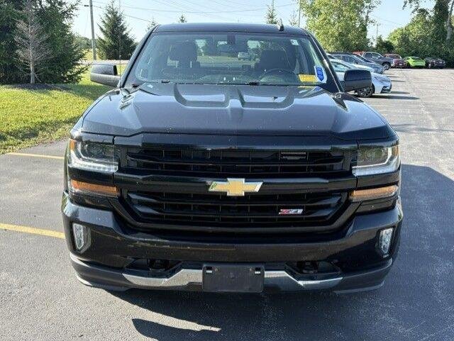 Used 2018 Black Chevrolet LT image 4