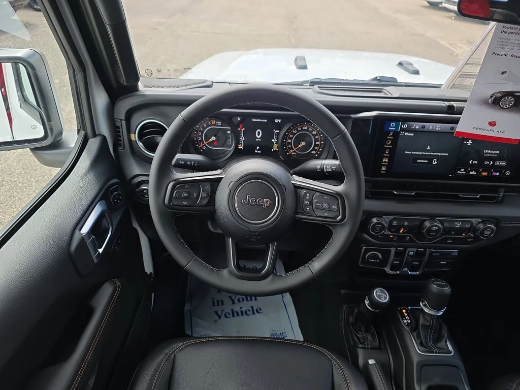 New 2026 Bright White Clear-Coat Exterior Paint Jeep Sahara image 14