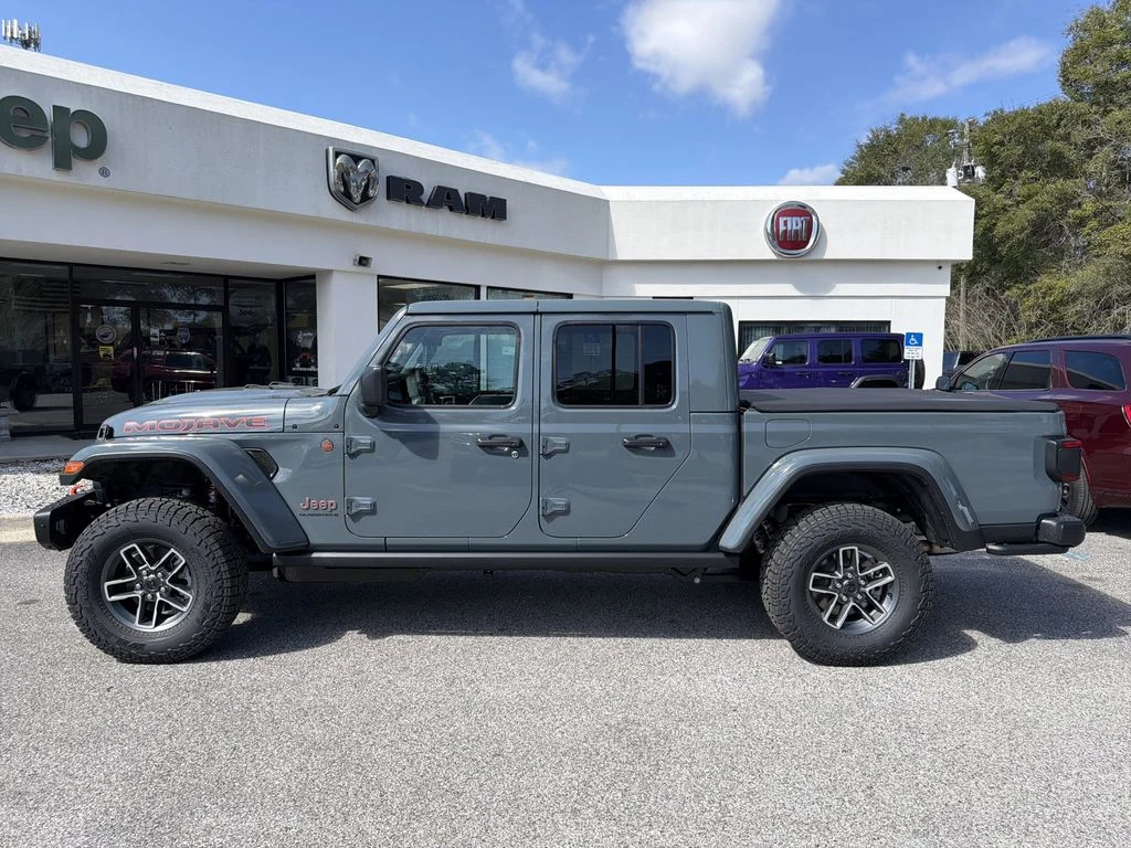 New 2026 Anvil Clear-Coat Exterior Paint Jeep Mojave X image 7