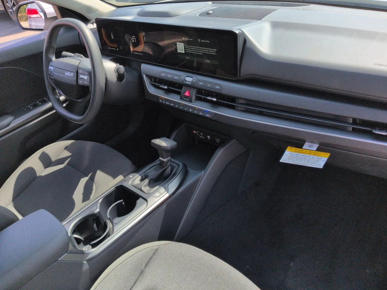 New 2026 Snow White Pearl Kia LXS image 30