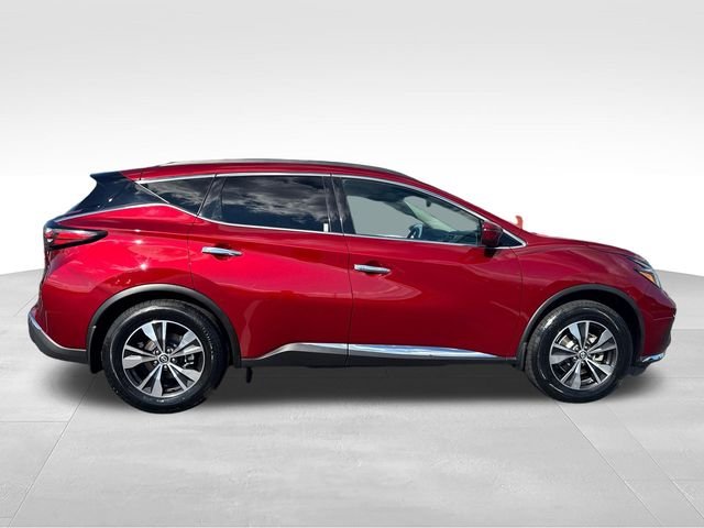 Used 2023 Red Nissan SV image 6