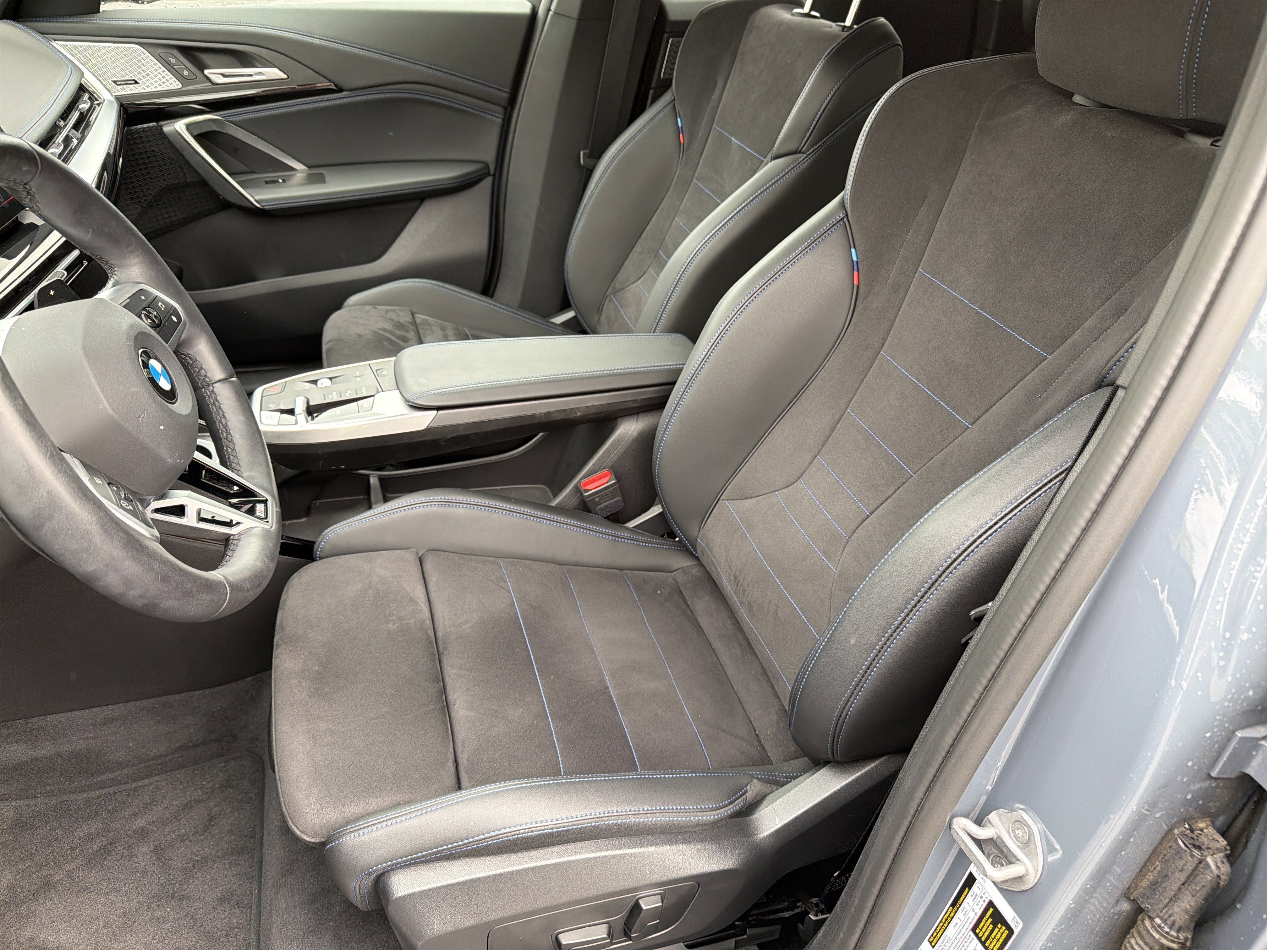2025 BMW X1 28i - Photo 18
