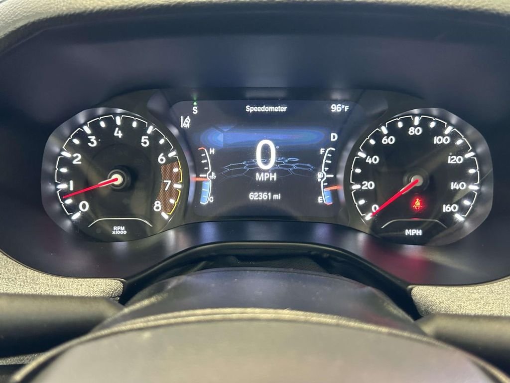 Used 2024 White Jeep Latitude image 26