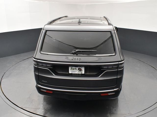 New 2026 Baltic-Gray Metallic Clear-Coat Exterior Paint Jeep Summit Obsidian image 17